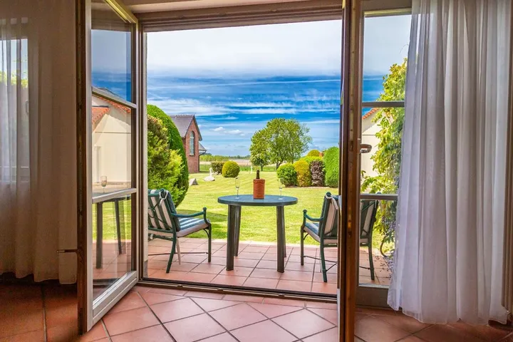 Apartamento de vacaciones para 4 personas, con vistas además de jardín y vistas al lago - 1