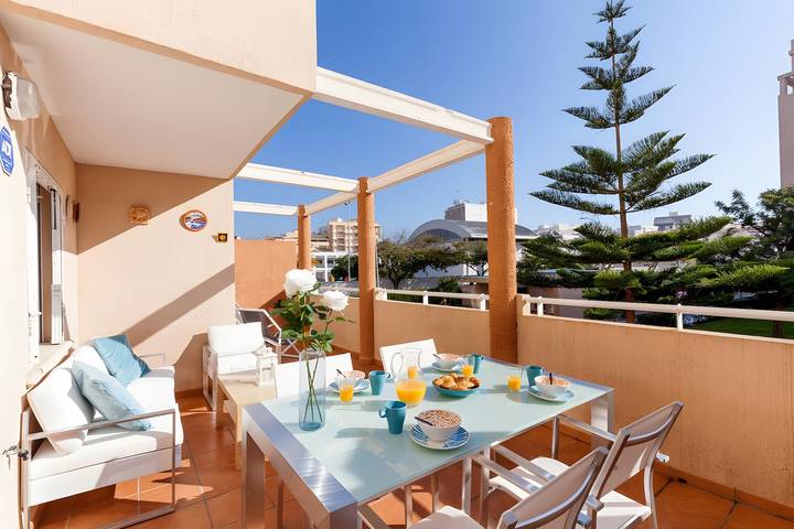 Ganze Wohnung, Ferienwohnung 'Jardines De Playa Gandia' mit Gemeinschaftspool, Wlan und Klimaanlage in Playa de Gandía, Costa de Valencia