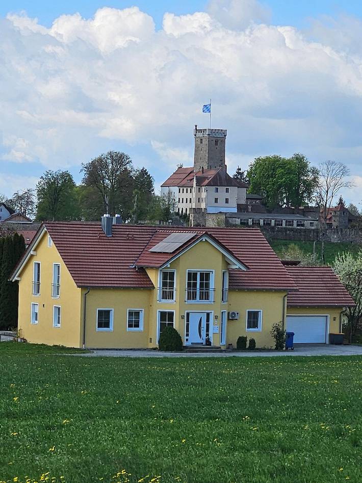 Ferienwohnung für 4 Personen, mit Terrasse und Pool sowie Garten - 1