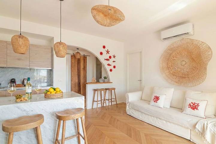 Location de vacances pour 6 personnes, avec terrasse et piscine dans Sole Ruiu