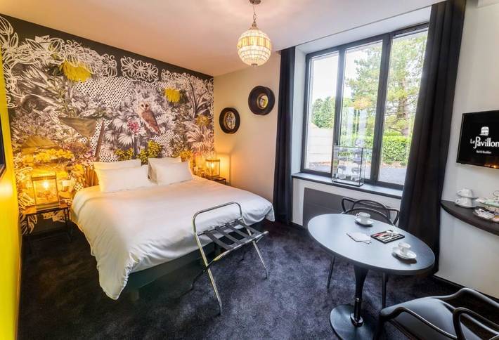 Hôtel pour 5 personnes, avec Terrasse et Jardin à Anzin-Saint-Aubin