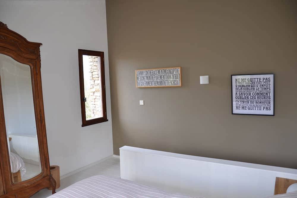 3 bedroom mountainside villa in Villemagne-l'Argentière, Béziers region