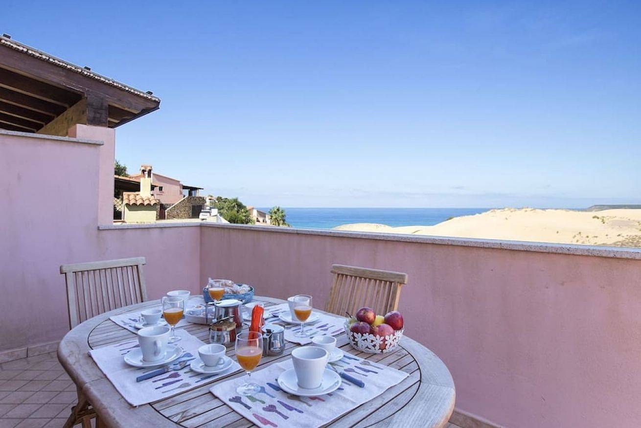 Appartamento intero, Torre dei Corsari vista mare con terrazza spiaggia sotto casa  in Arbus (comune), Campidano di Terralba