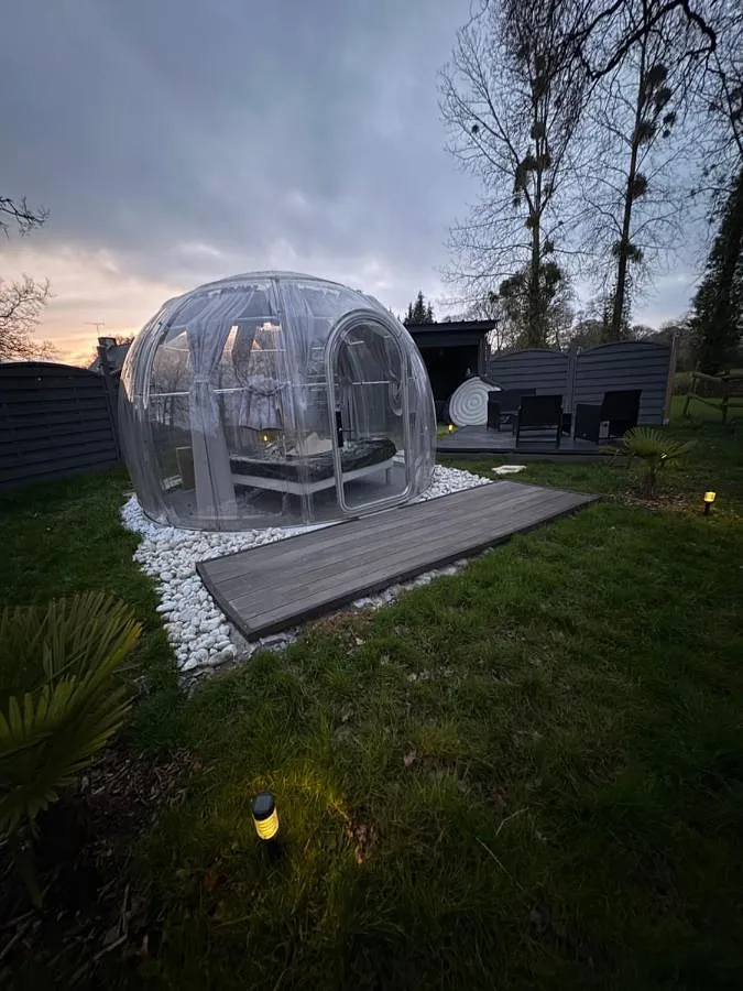 Tienda para 2 personas, con jacuzzi y jardín - 1