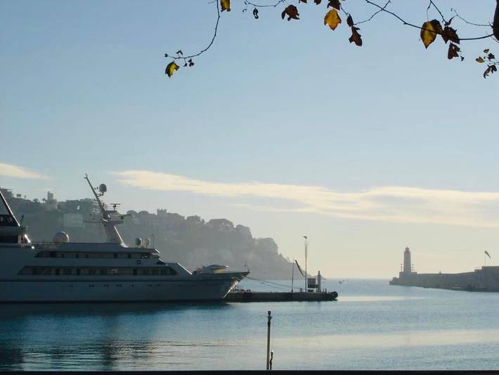 Gîte pour 4 personnes, avec vue dans Port de Nice - 2