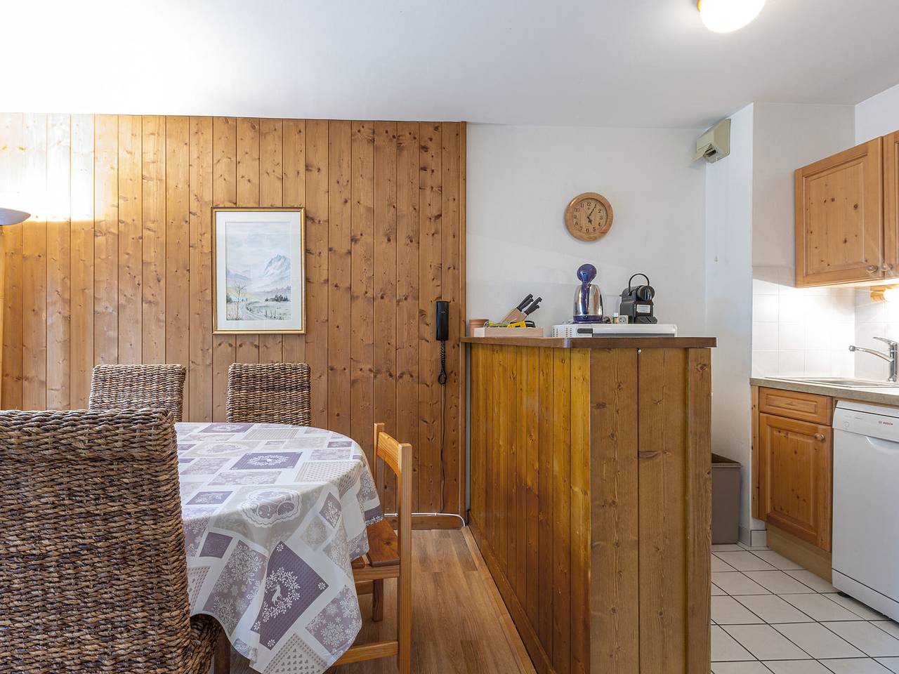 Geheel appartement, Spacious 3-room apartment with balcony, ski-in/ski-out, Wifi in Val-d'Isère in Val-d'Isère, Massif de la Vanoise