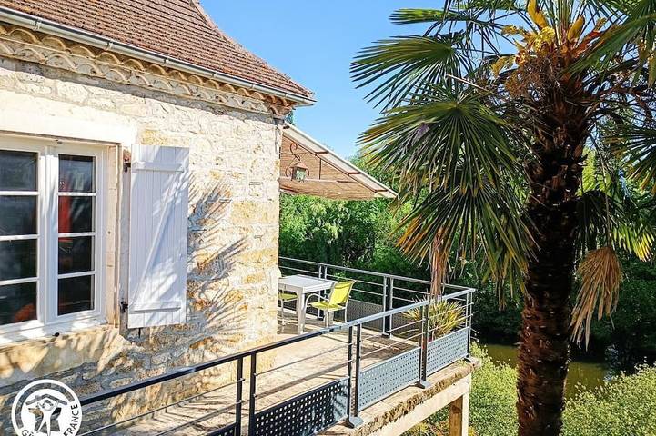 Location de vacances pour 2 personnes, avec Jardin à Carennac