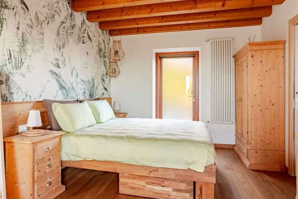 Stunning private villa with A/C, Wifi, hot tub, Tv, terrace, pets allowed and panoramic view in Cividale del Friuli, Udine Province