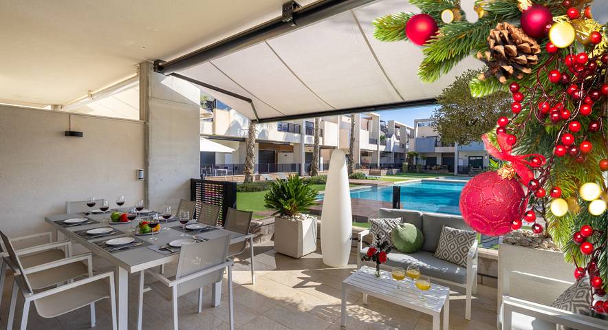 Chalet para 8 personas, con Jardín y Piscina en Guardamar del Segura