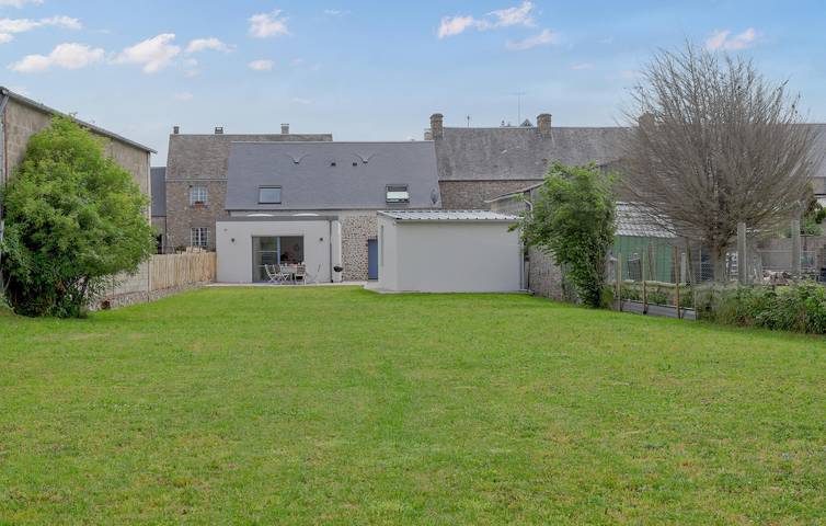 Location de vacances pour 6 personnes, avec jardin et terrasse à Créances - 2