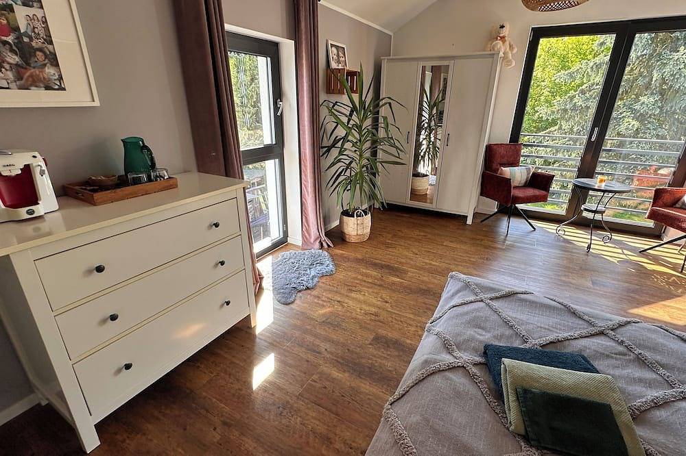 Ganze Wohnung, Haus an der Panke, Zimmer mit Badezimmer in Zepernick, Panketal