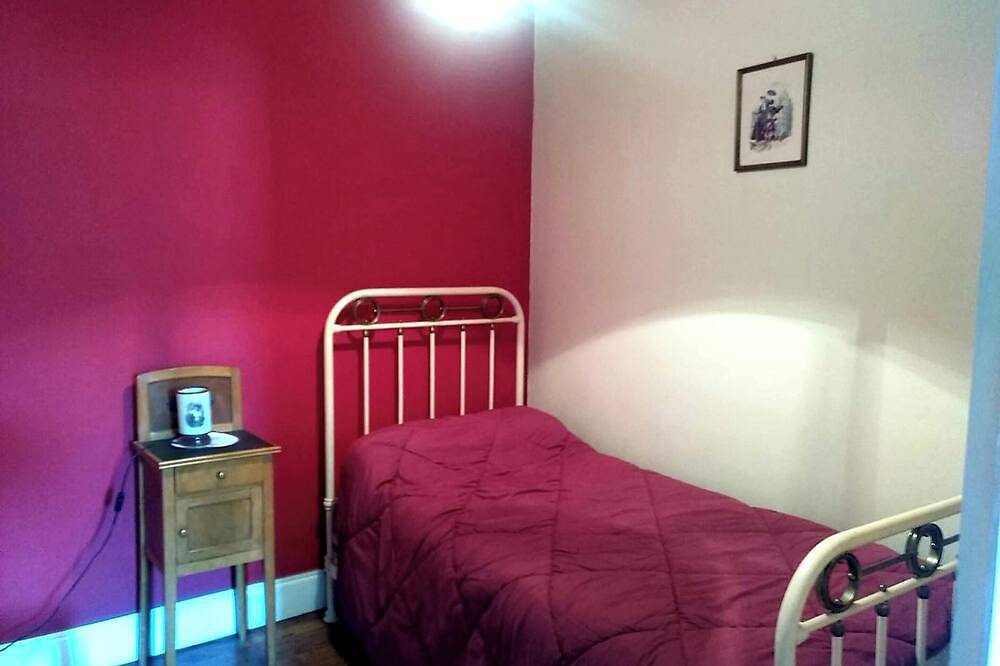 Homerez - Maison confortable avec vue sur la montagne à Charix in Charix, Nantua