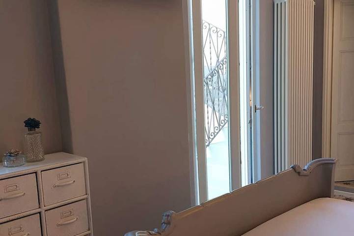 Appartamento intero, Acquazzurra, luxury duplex, pool, parking space, free Wifi, By Guestaly in Lesa, Lago Maggiore (Piemonte)