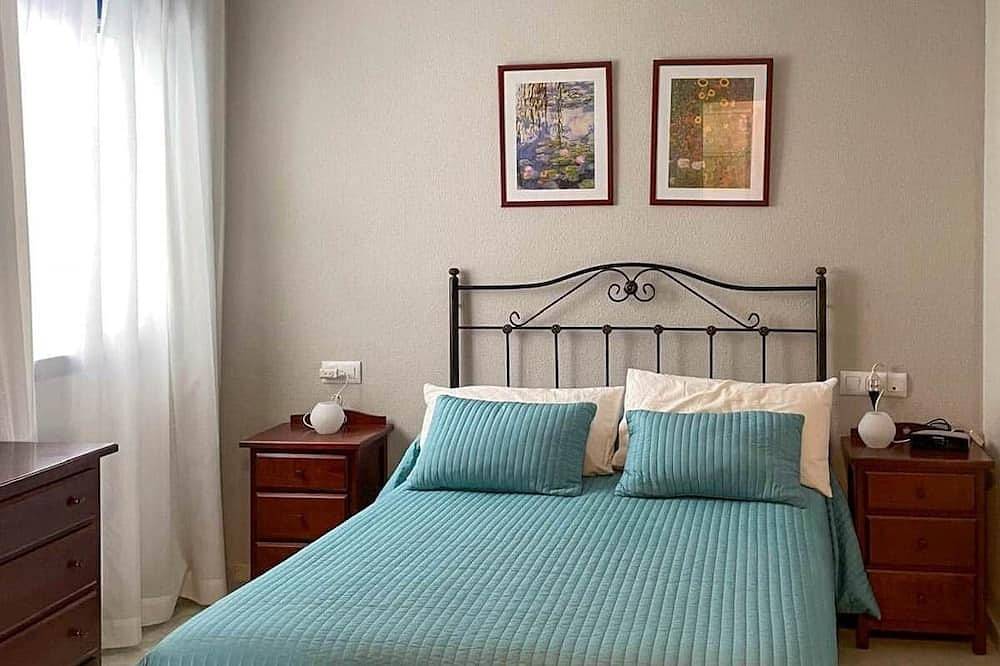 Entire apartment, Arrecife. Facing the sea. in Torrox Costa, Torrox