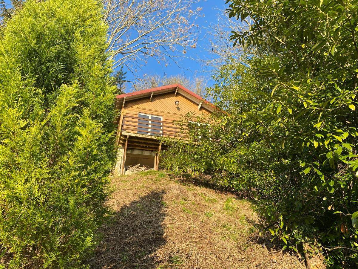 Chalet en bord de Seine in Le Coudray-Montceaux, Essonne