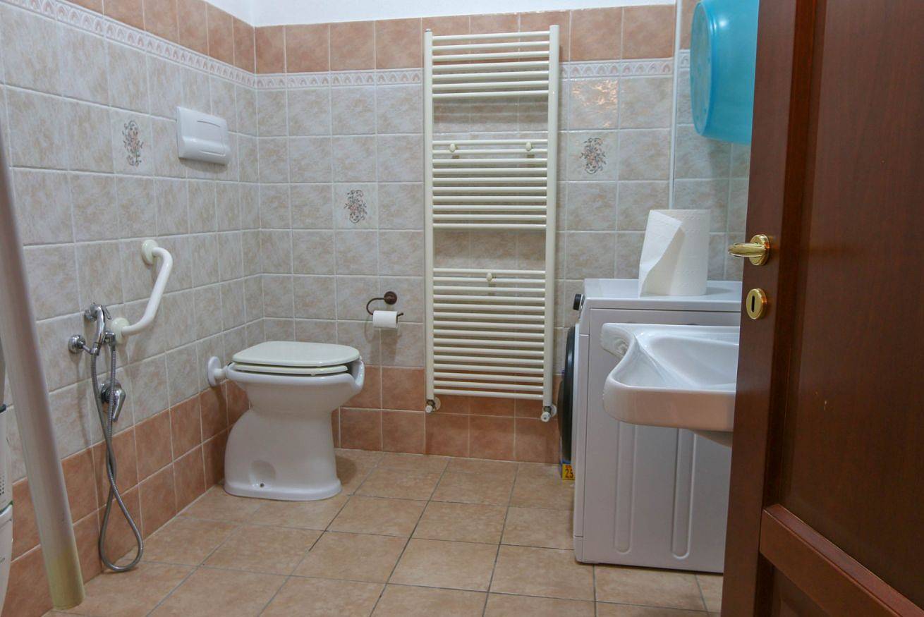 Appartement entier, Maison Pia  in Oliena, Barbagia