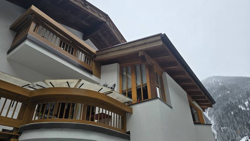 Hütte für 11 Personen, mit Balkon und Ausblick in Kappl