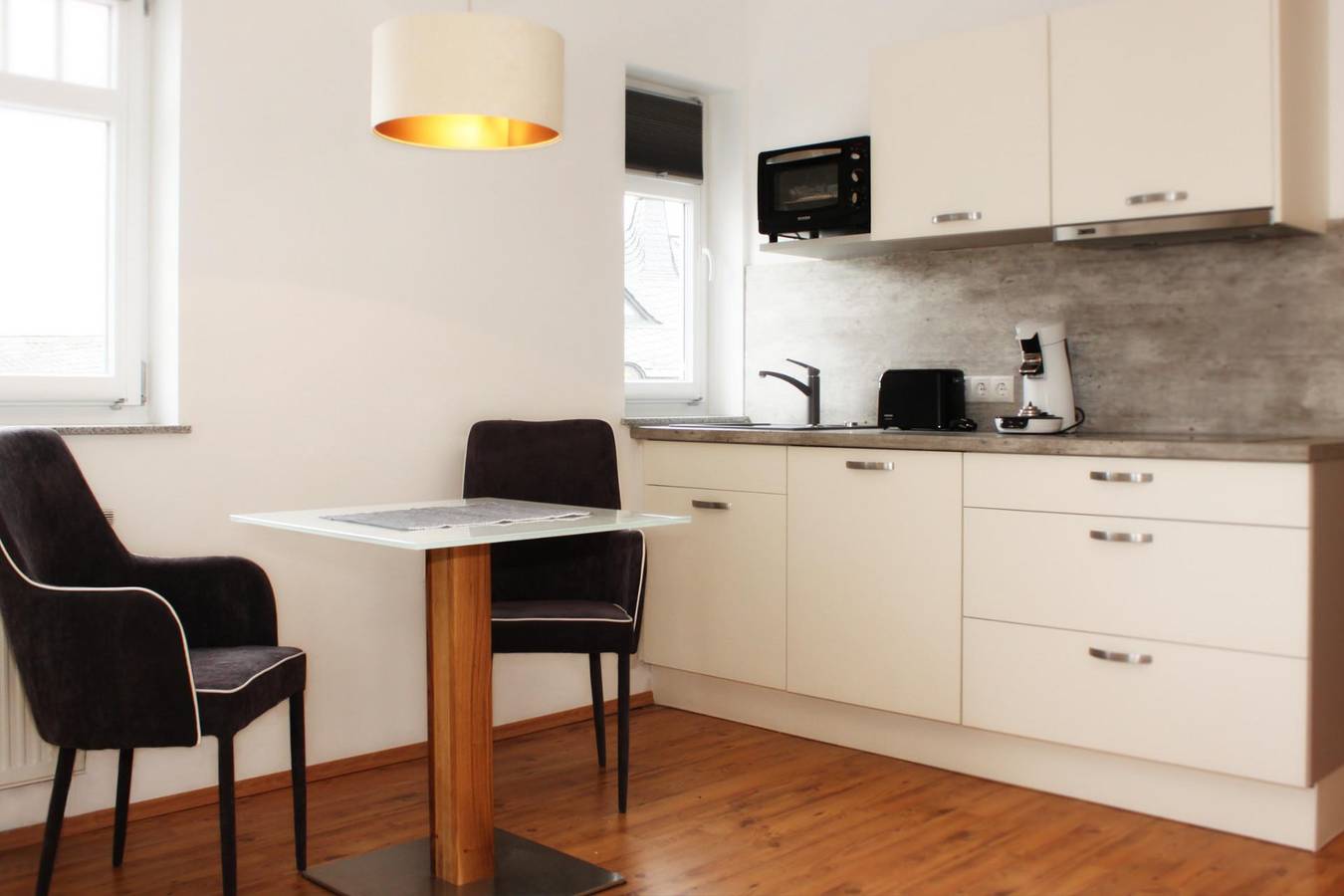 Ganze Ferienwohnung, Appartement Lavendel - 2-Bettwohnung in Höhr-Grenzhausen, Westerwald