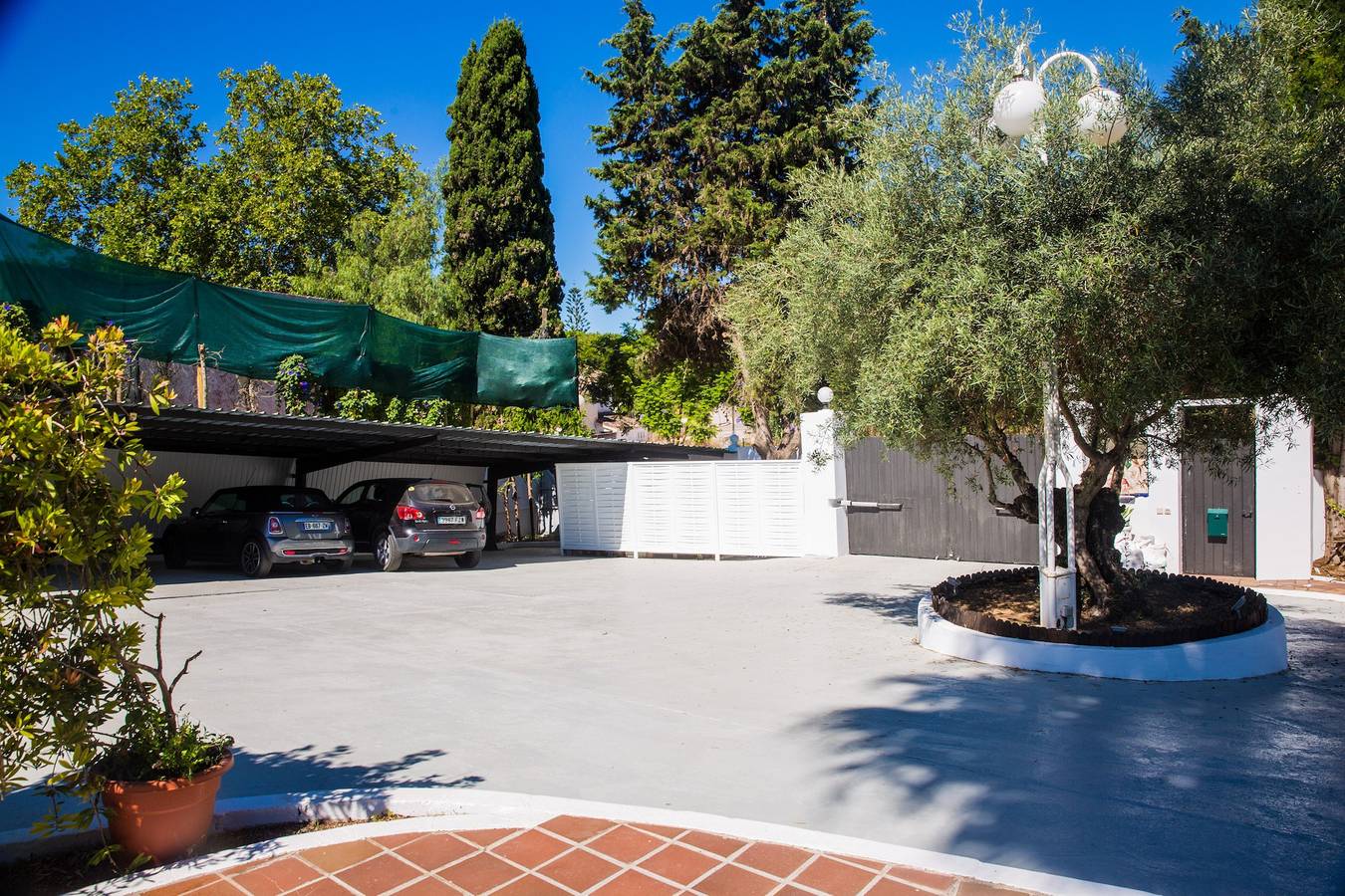 Luxurious Costa Del Sol Villa | 10 Bedrooms | Villa Madison | Outdoor Tennis Court & Pool Table in Marbella Centre, Marbella
