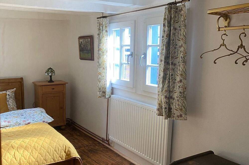 Rosige Zeiten, Ferien im Fachwerkhof - Ferienhaus im Fachwerkhof, Dusche,Wc,3 in Mechernich, Naturpark Hohes Venn-Eifel