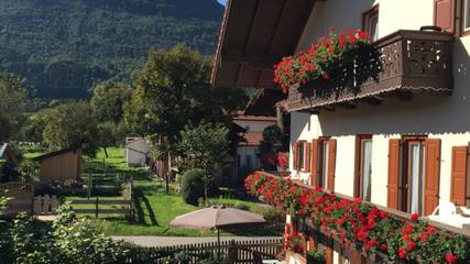 Gîte pour 2 personnes, avec jardin dans Rottau