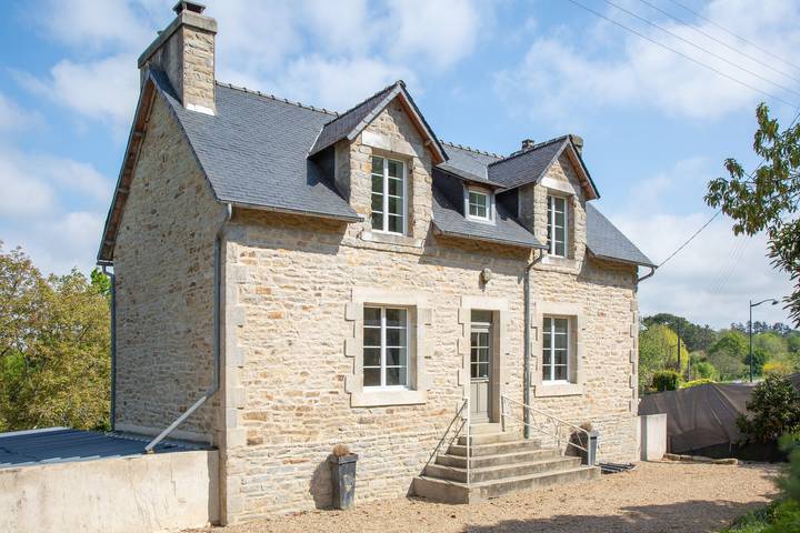 Location de vacances pour 14 personnes, avec jardin et vue sur le lac, adapté aux familles à Fouesnant - 2