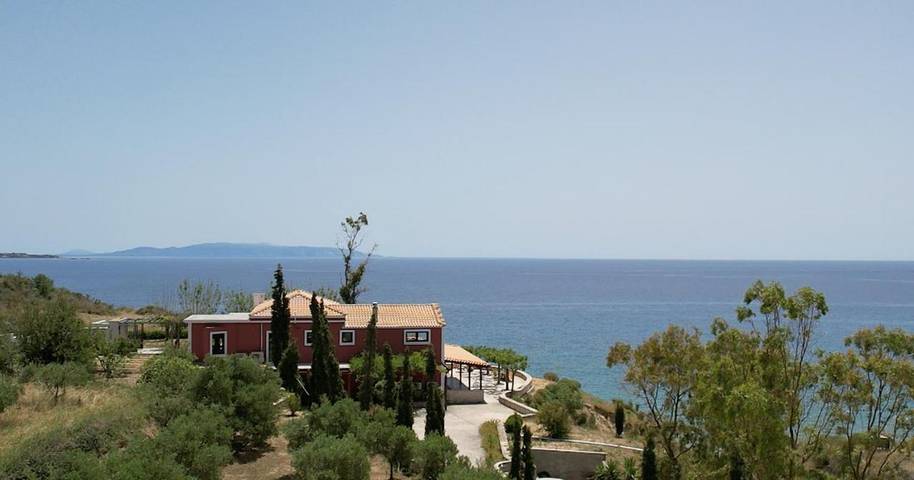 Villa für 4 Personen, mit Ausblick und Terrasse in Kefalonia