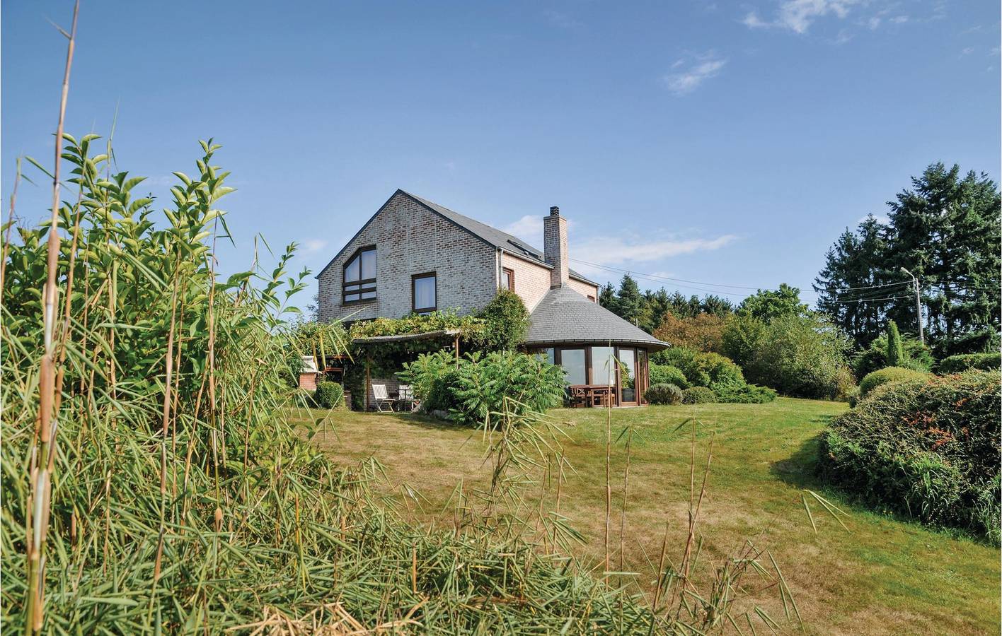 Ferienhaus für 10 Personen mit Terrasse in Somme-Leuze, Region Namur