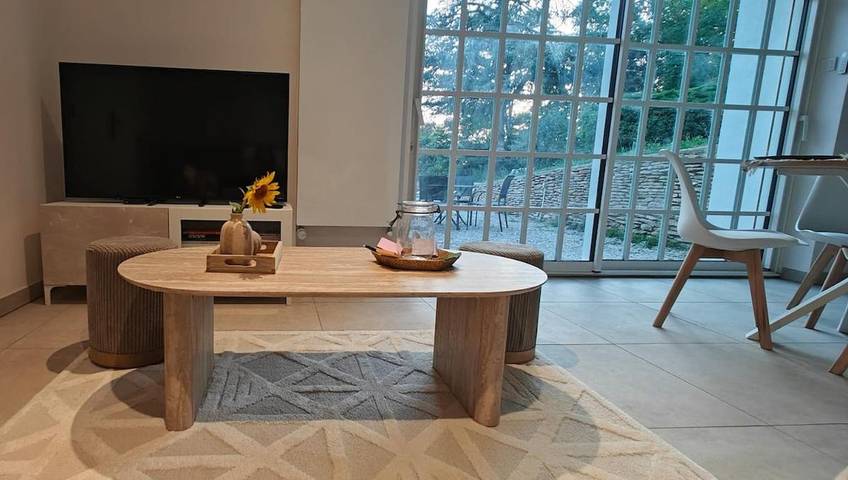 Gîte pour 4 personnes, avec jacuzzi et jardin à Massieux - 4