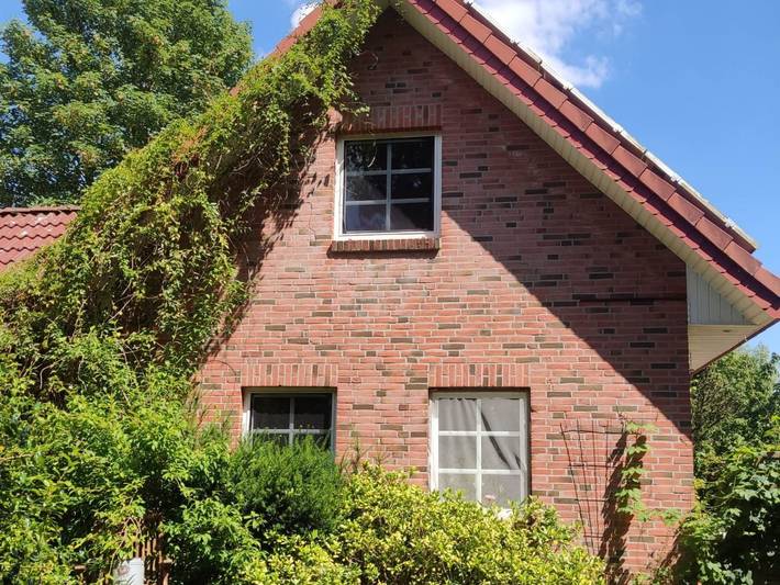 Ferienwohnung für 4 Personen, mit Terrasse und Garten in Ostrhauderfehn - 2