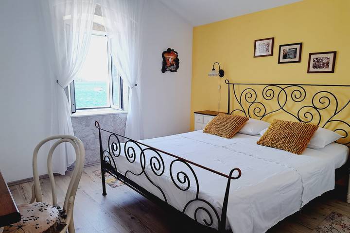 Smještaj za odmor za 2 osoba, s balkon/terasa u Vis (Dalmacija)