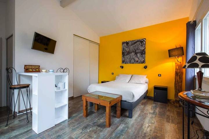 Chambre d’hôte pour 3 personnes, avec piscine ainsi que jacuzzi et jardin à Andernos-les-Bains - 2