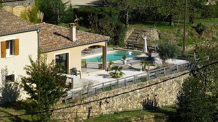 Chambre d’hôte pour 2 personnes, avec piscine et jardin à Tauriers
