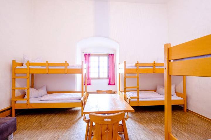 Hostel für 2 Personen, mit Terrasse und Garten sowie Ausblick in Saldenburg - 4