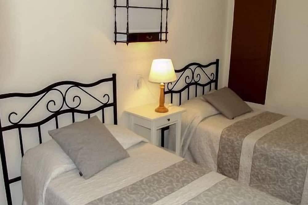 Casa rural (alquiler íntegro) El Descanso del Monje para 8 personas in La Drova, Bárig