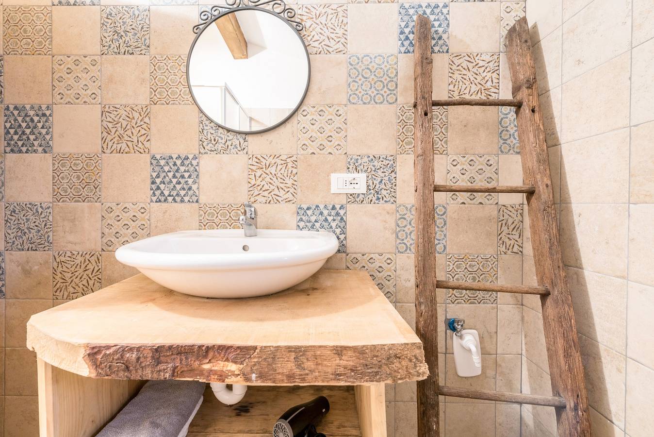 Ganze Wohnung, Ferienwohnung Agriturismo "Al Gallo Nero Lilla" am Gardasee mit Garten & Wlan in Tenno, Gardasee-Berge