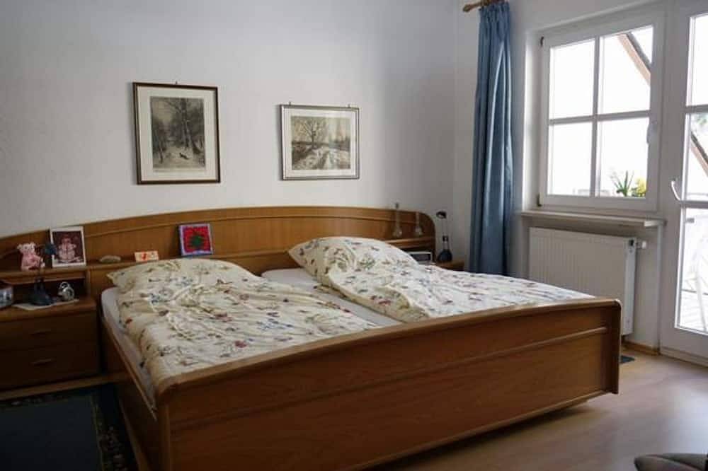 Ganze Wohnung, 2-Bettwohnung \"Jäger\" (Nr) - Ferienwohnung Fischer & Jäger in Manderscheid, Bernkastel-Kues & Umgebung