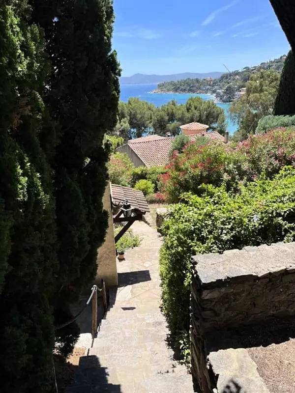 Studio entier, Studio pour 2 Personnes in Plage d'Aiguebelle, Le Lavandou