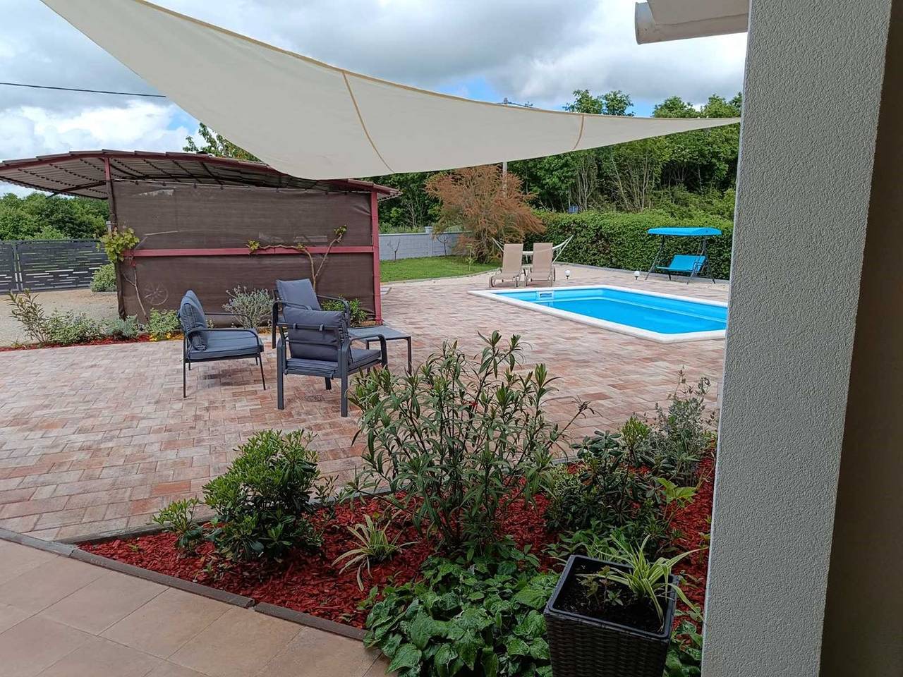 Jadranka - Green Oasis Near Barban - A House with a Pool, pet frendly in Barban, Zuidkust Istrië
