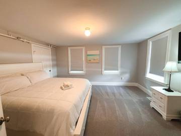 Vacation Rental for 6 Guests in Barnstable, Cape Cod, Picture 4