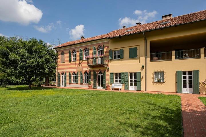 Location de vacances pour 9 personnes, avec vue ainsi que piscine et jardin à Racconigi - 2