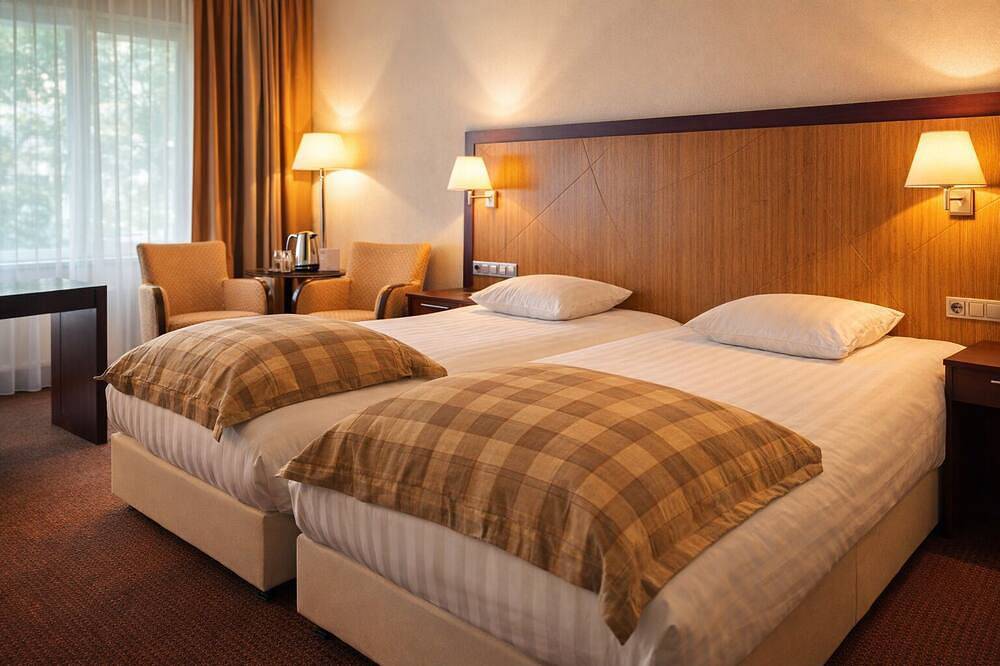 Convenient Location! Outdoor Pool, Free Parking! Close to Groninger Museum in Drenthe