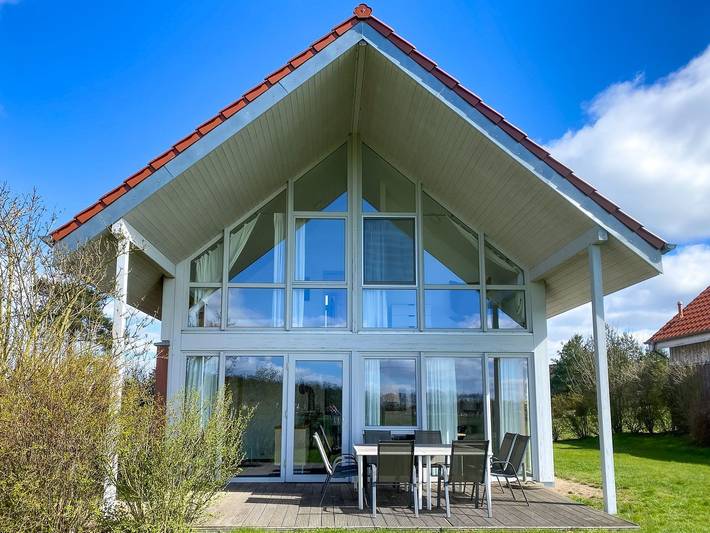 Ferienhaus für 8 Personen, mit Terrasse und Garten sowie Sauna und Ausblick in Röbel, Müritz