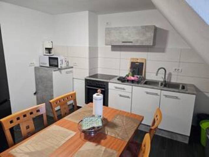 Gîte pour 4 personnes, avec jardin à Leuna