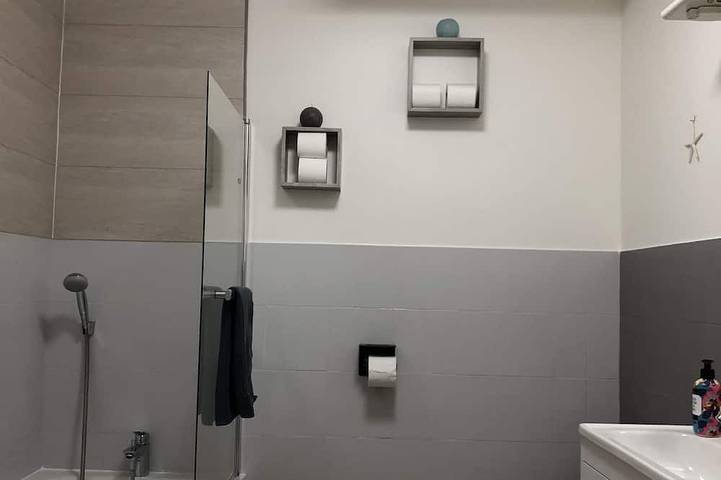 Quai Ouest: location 2/4p à 100m de la plage Goldbeach in Ver-sur-Mer, Côte de Nacre