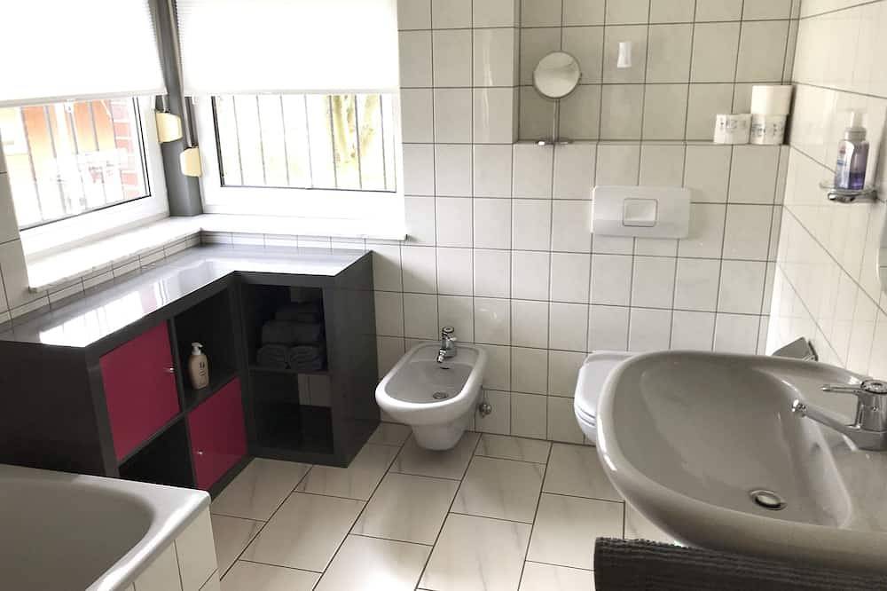 Ganze Wohnung, Fewo-seither -gehobene Ausstattung- in Wilnsdorf, Kreis Siegen-Wittgenstein