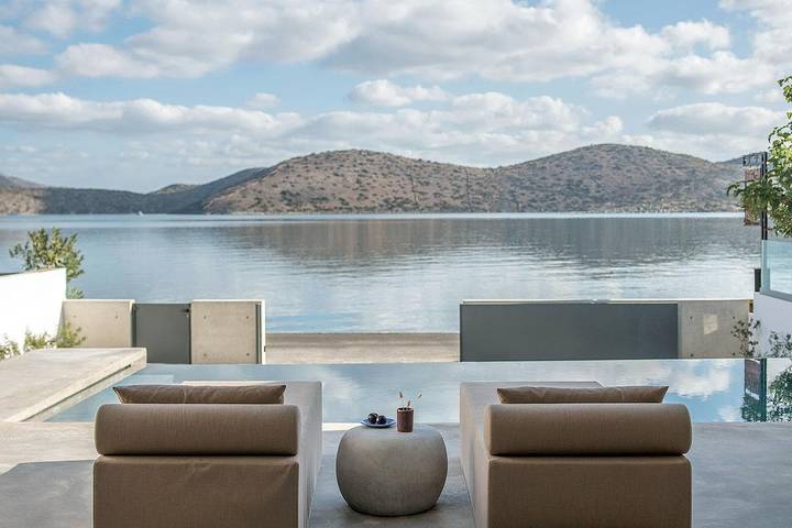 Villa voor 11 personen, met Balkon/Terras en Zwembad in Elounda