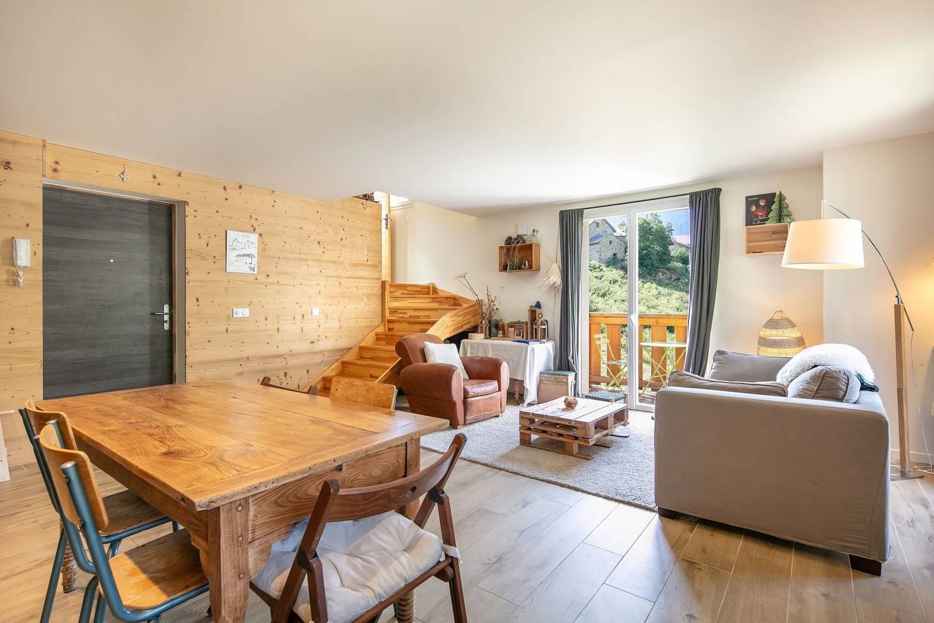 Appartement entier, Le Chazelet - Splendide Vue Montagne in Les Hieres, La Grave