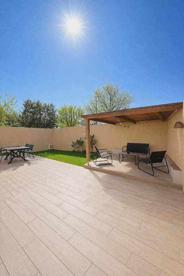 La Villa Yenna in Vergèze, Côte méditerranéenne (France)