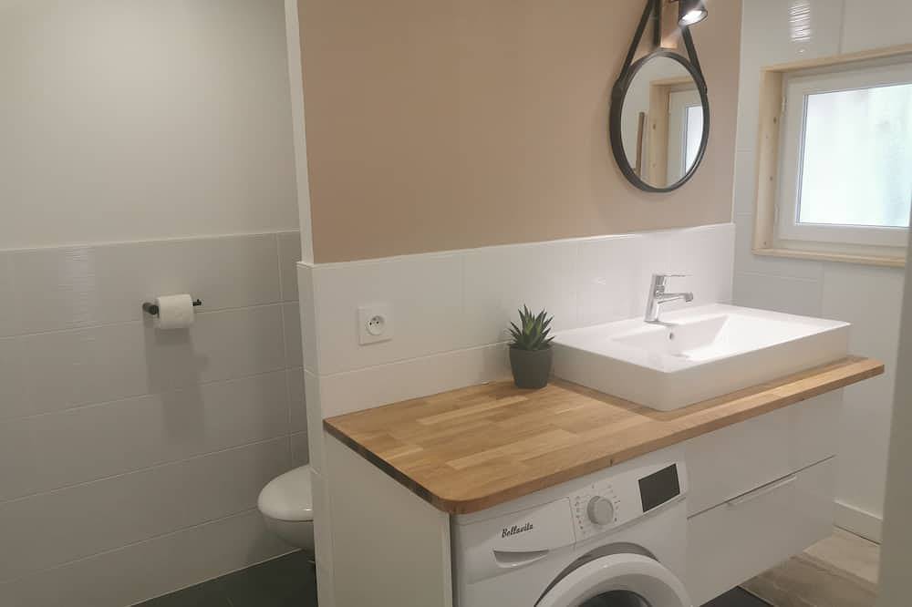 Rez de villa indépendant et son extérieur in Peypin, Côte méditerranéenne (France)
